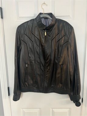 Men's Black Leather Bomber Jacket with Zip Pockets